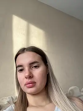 Donna Evans online show from November 1, 2025, 3:08 am