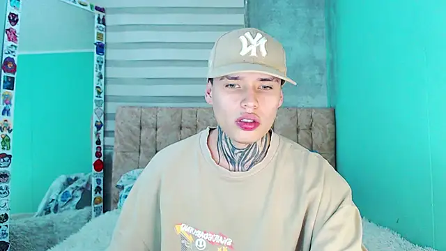  justinmoon2 online show from November 23, 2025, 4:56 am