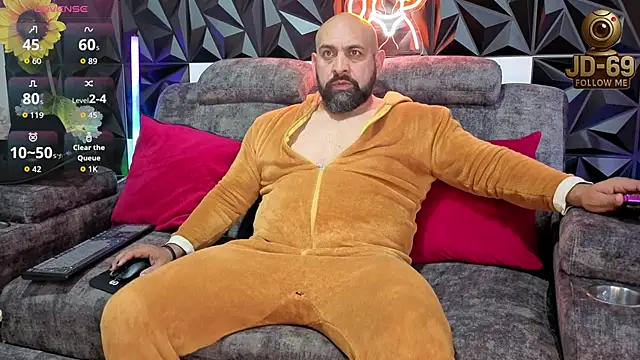 JD-69 online show from September 18, 2025, 8:11 pm