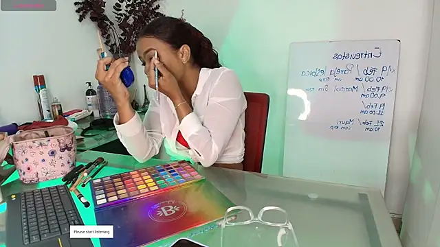 Snapshot of Eylend_Lisboa chatting on July 22, 2026, 1:58 pm Eylend Lisboa online show from July 22, 2026, 1:58 pm