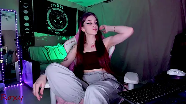 wet dream  online show from December 25, 2024, 4:54 pm