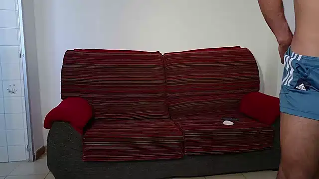 mrj99219 online show from October 21, 2025, 4:41 pm