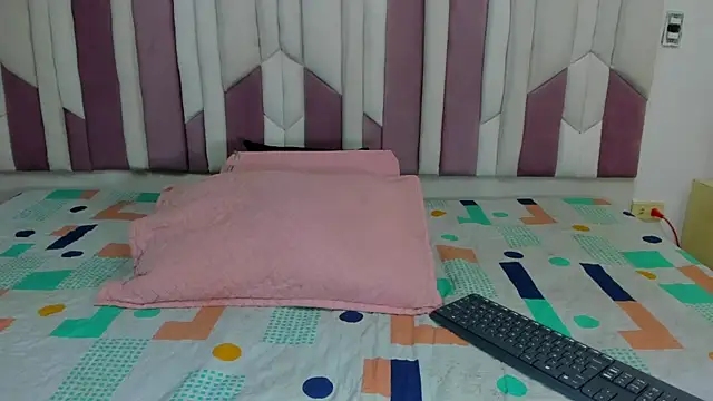 Snapshot of lucyy_gray chatting on February 18, 2025, 3:10 am lucyy gray online show from February 18, 2025, 3:10 am