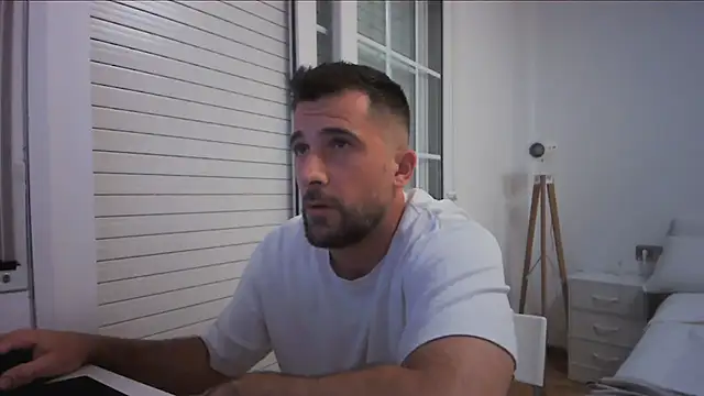 alex877x online show from July 3, 2026, 8:37 pm