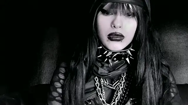 XXIOUX online show from March 10, 2026, 2:22 pm