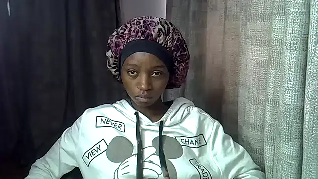 Enkarxx online show from October 2, 2025, 12:23 pm