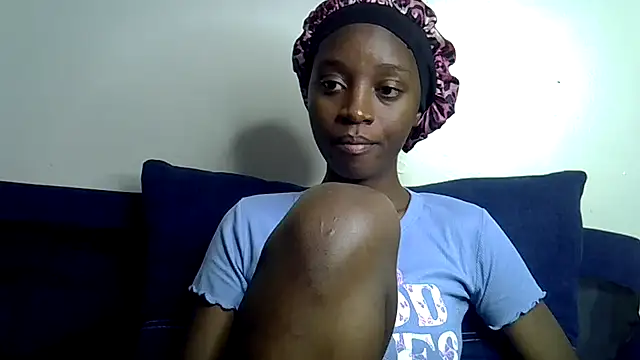 Snapshot of Enkarxx chatting on February 9, 2026, 10:14 pm Enkarxx online show from February 9, 2026, 10:14 pm