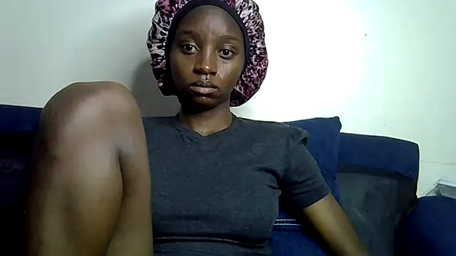 Snapshot of Enkarxx chatting on February 10, 2026, 9:19 pm Enkarxx online show from February 10, 2026, 9:19 pm