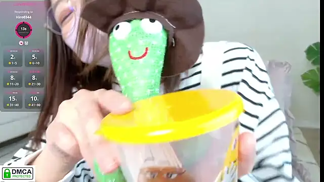 SUZU  online show from November 7, 2025, 3:17 am