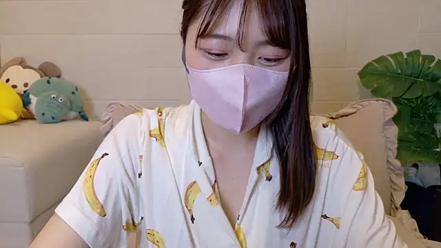 SUZU  online show from April 22, 2026, 6:09 pm