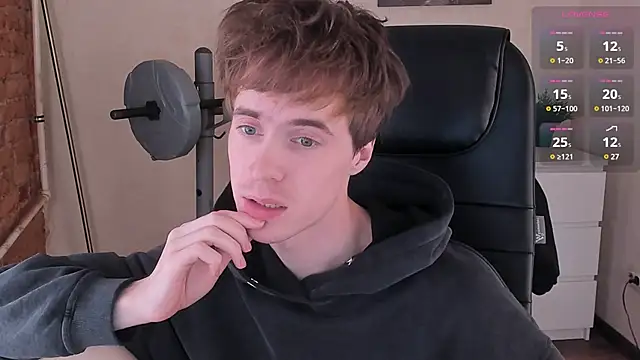 Snapshot of _tokyo_ghoul chatting on February 2, 2025, 1:30 pm tokyo ghoul online show from February 2, 2025, 1:30 pm