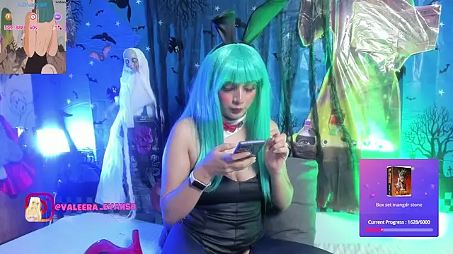 Valeera Evans8 online show from October 25, 2025, 11:32 pm