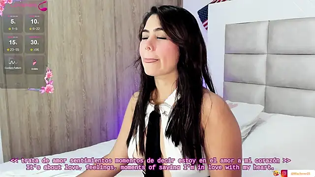 Snapshot of Goddess_mia2 chatting on September 8, 2025, 10:31 pm Goddess mia2 online show from September 8, 2025, 10:31 pm