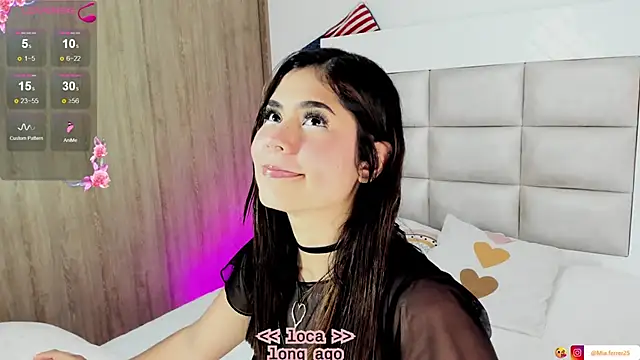 Snapshot of Goddess_mia2 chatting on September 22, 2025, 11:40 pm Goddess mia2 online show from September 22, 2025, 11:40 pm