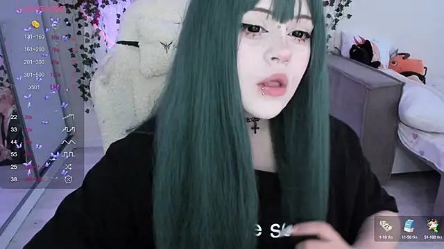 SelenaCute online show from September 24, 2025, 5:00 am