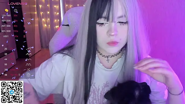 Snapshot of SelenaCute chatting on March 9, 2026, 5:55 am SelenaCute online show from March 9, 2026, 5:55 am