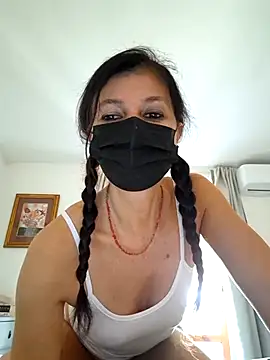 Silvia Zeno online show from November 6, 2025, 1:23 pm