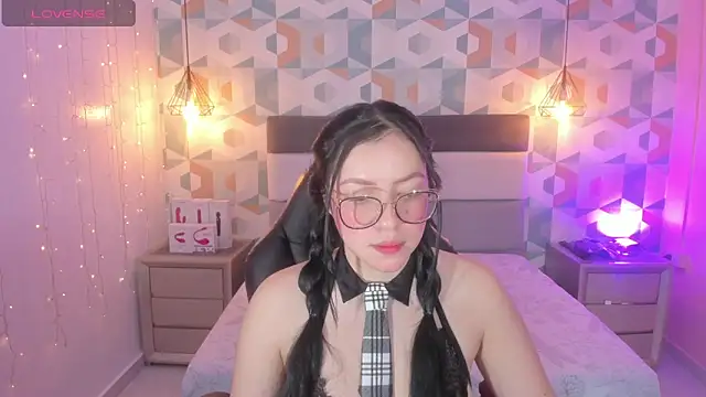 megancero online show from January 21, 2025, 12:39 pm