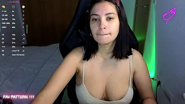 AnnaQueen online show from March 22, 2026, 2:37 am