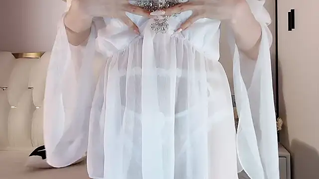 lvy-w online show from January 12, 2025, 4:18 pm