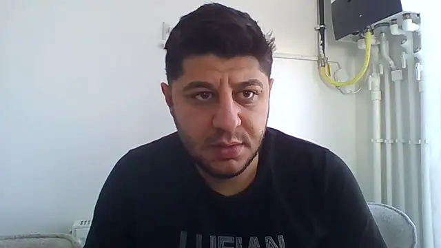 erkekkkadam online show from January 1, 2025, 7:09 am