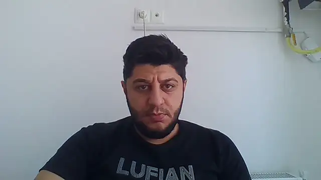 erkekkkadam online show from February 27, 2025, 5:13 am