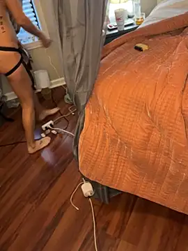 MnM4ever online show from November 12, 2025, 9:58 pm