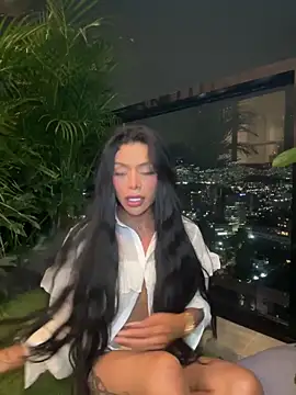 HOT LADY 777 online show from November 5, 2025, 11:27 pm