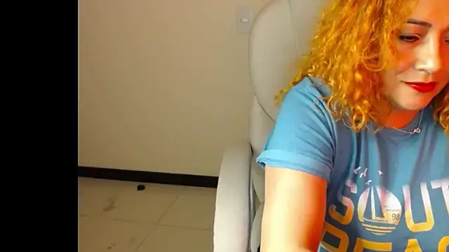 MariaJoseBarraza online show from October 22, 2025, 10:53 pm