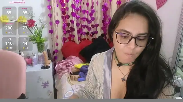 Snapshot of lovely_trix chatting on June 5, 2026, 5:29 pm lovely trix online show from June 5, 2026, 5:29 pm