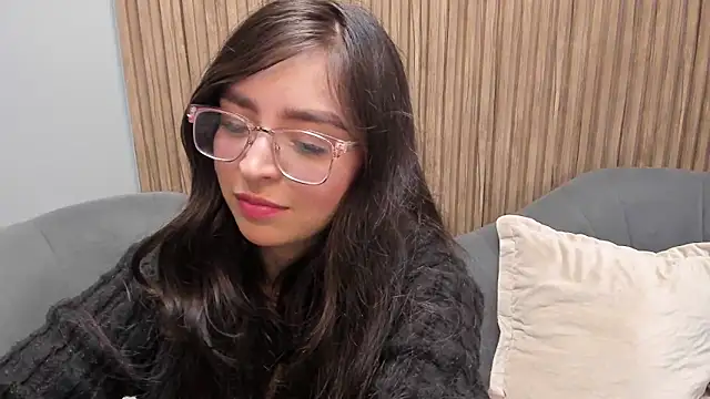 Eva Macalliter online show from March 8, 2025, 2:34 am