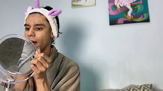 imcoltonalvin online show from December 4, 2025, 11:46 pm