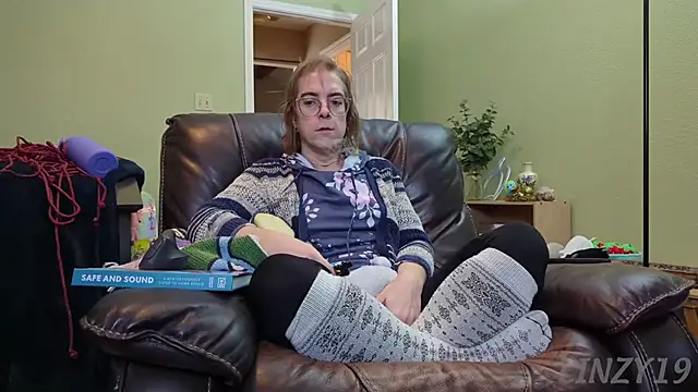 Linzy 19 online show from January 13, 2025, 6:16 pm