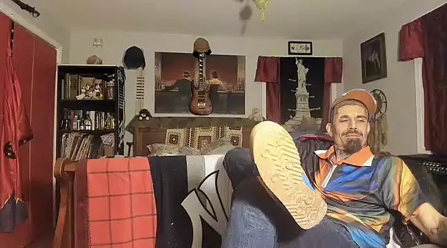 RoosterWabbit online show from February 25, 2025, 6:47 am