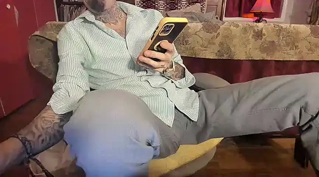 RoosterWabbit online show from March 23, 2025, 5:00 am