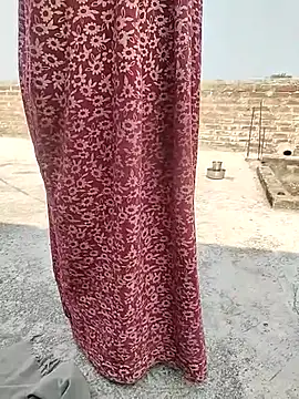 COUPLLE VILLAGE online show from February 19, 2025, 6:55 am