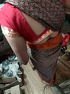 COUPLLE VILLAGE online show from March 11, 2025, 3:37 am