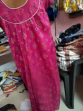 COUPLLE VILLAGE online show from March 17, 2025, 10:38 am