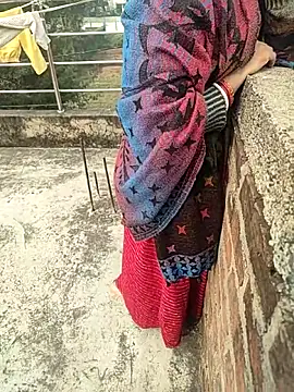 COUPLLE VILLAGE online show from November 22, 2025, 3:27 am