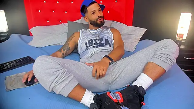 Thiagogomez online show from February 20, 2025, 3:41 pm