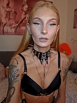 LessiaMia online show from December 3, 2024, 10:17 am