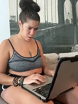 Bigbuttbrooklynn online show from February 28, 2025, 5:04 pm