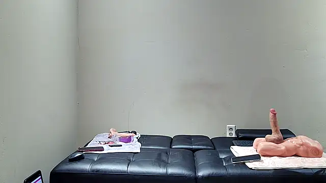 Snapshot of NinasRu chatting on May 1, 2026, 2:49 am NinasRu online show from May 1, 2026, 2:49 am