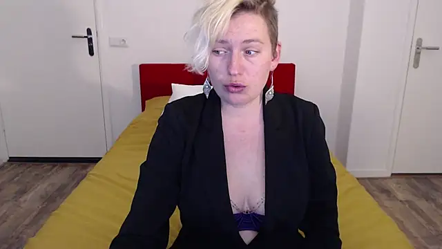 cumfun online show from February 21, 2025, 9:02 am