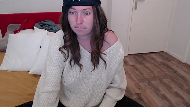 cumfun online show from February 26, 2025, 8:48 am