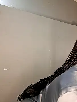 Toya P online show from October 7, 2025, 7:44 pm