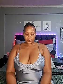 Toya P online show from November 28, 2025, 8:22 pm