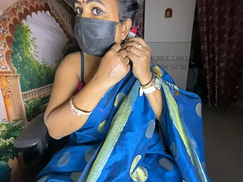 JASMINE1122 online show from September 26, 2025, 4:11 pm