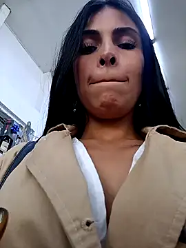 Astrid-- online show from January 17, 2025, 8:11 pm