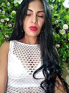 Astrid-- online show from February 13, 2025, 8:24 pm